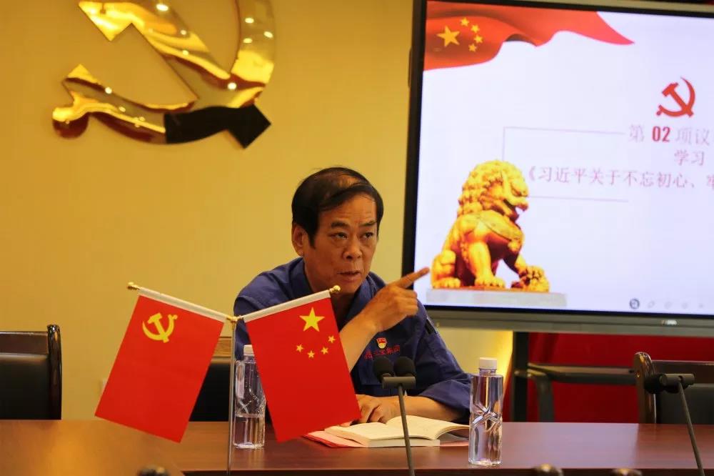 黨員立潮頭，領(lǐng)跑當(dāng)先鋒｜陳曉華：肩負(fù)安環(huán)使命，為企業(yè)保駕護(hù)航