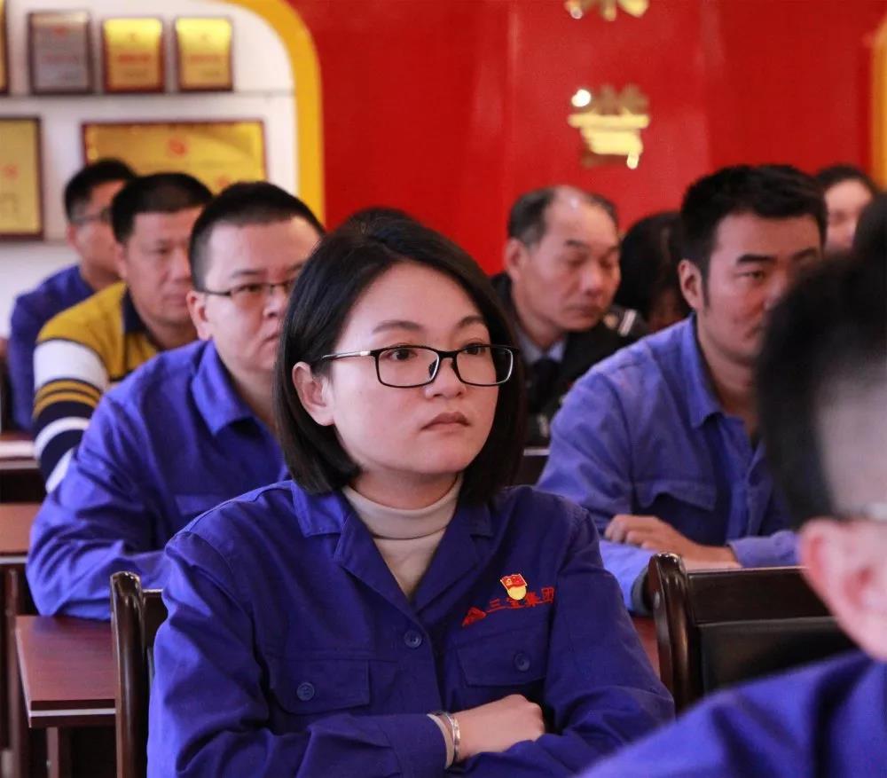 黨員立潮頭，領(lǐng)跑當(dāng)先鋒之二十九｜蔡藝玲：守望初心不放松，“鋼花管家”有奇招